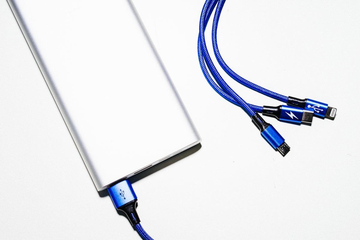 Top 10 Must-Have Features in a Power Bank for Your Mobile Charger - I Love Power Bank